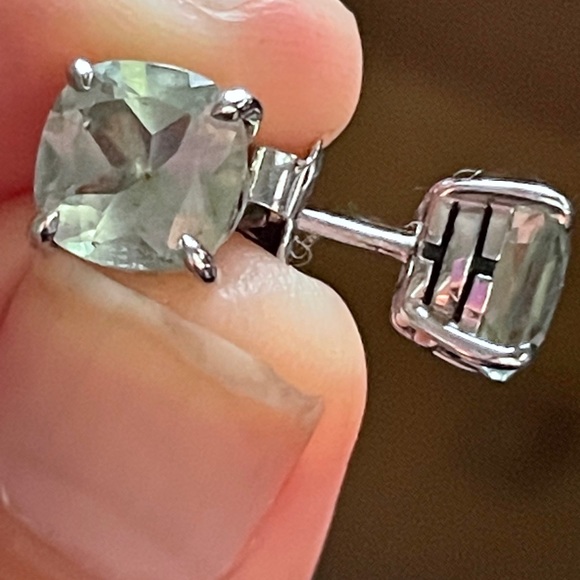 Effy Green Quartz Stud Earrings - Picture 6 of 7